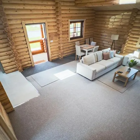 Aspen Lodge, Amazing New Log Cabin With Hot Tub - Sleeps 6 - Felmoor Park Morpeth Exterior photo